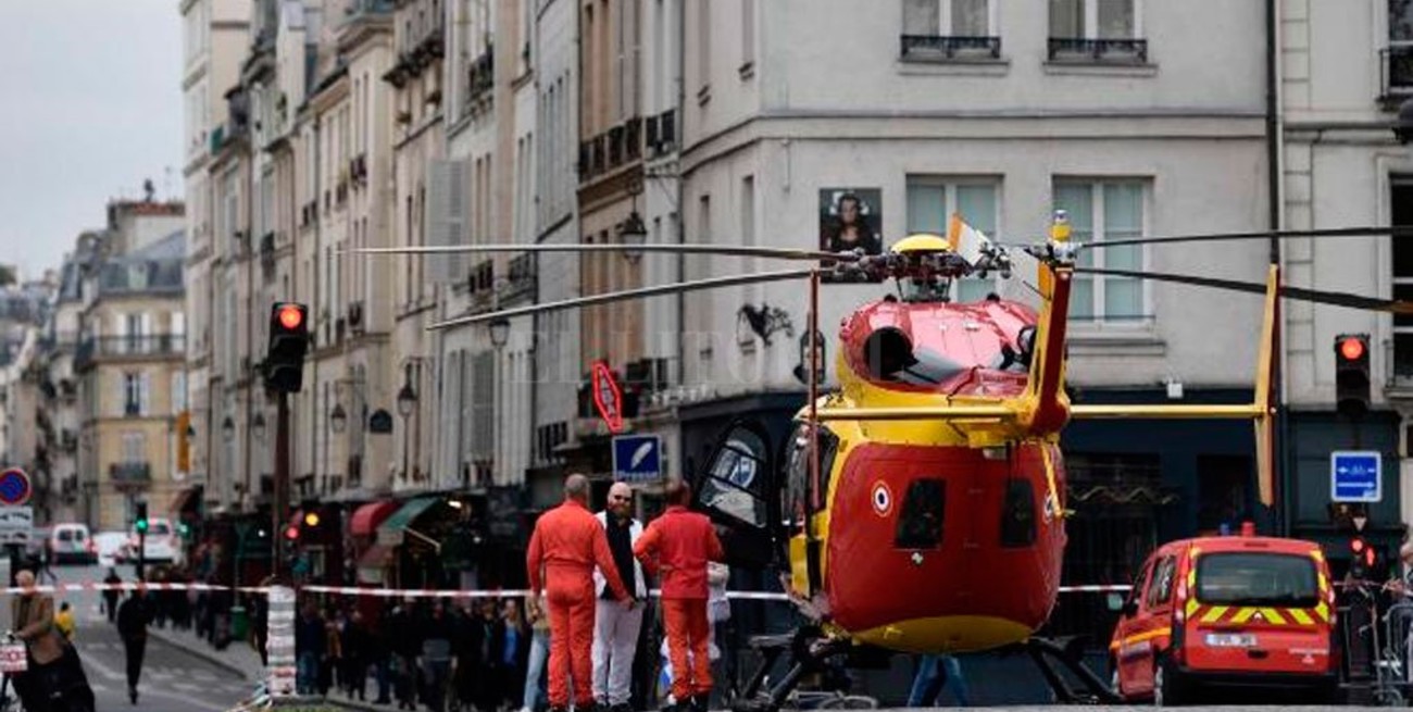 Francia: Un hombre asesinó a cuatro policías con un cuchillo
