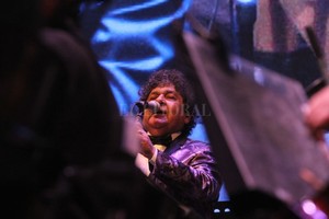 Archivo El Litoral / Manuel Fabatía Cacho Deicas durante una presentación de Los Palmeras.