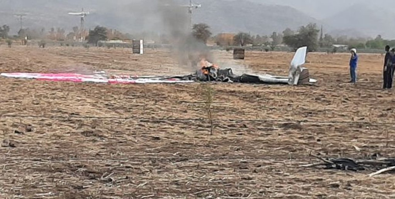Dos personas murieron al caer una avioneta cerca del aeródromo La Victoria de Chile