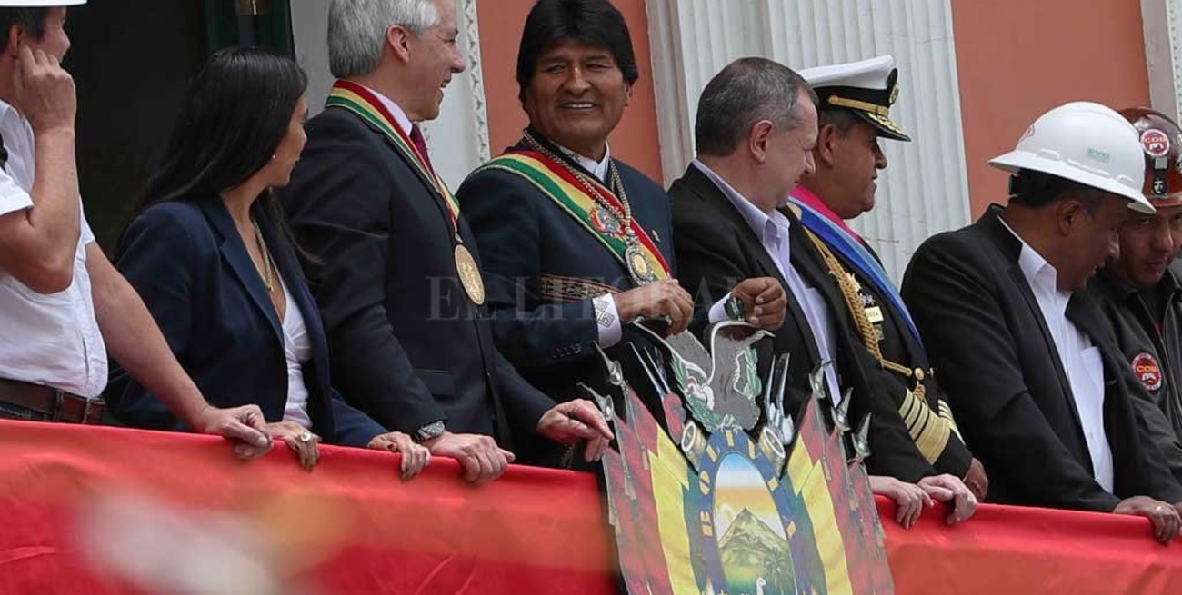 Evo Morales celebra 12 años en el poder en medio de protestas 