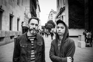 Gentileza producción Juan Manuel Godoy e Ignacio Molinos integran este dúo electropop, en el que conviven influencias tan heterogéneas como el post punk y la canción latinoamericana.