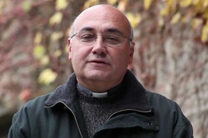 Internet Monseñor Sergio Alfredo Fenoy, que hasta ahora desempeñaba su labor pastoral como Obispo de San Miguel, remplazará a Monseñor José María Arancedo.