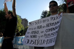 ELLITORAL_237673 |  Mauricio Garín. Familiares y amigos de Martín Foresto reclaman que se haga justicia.