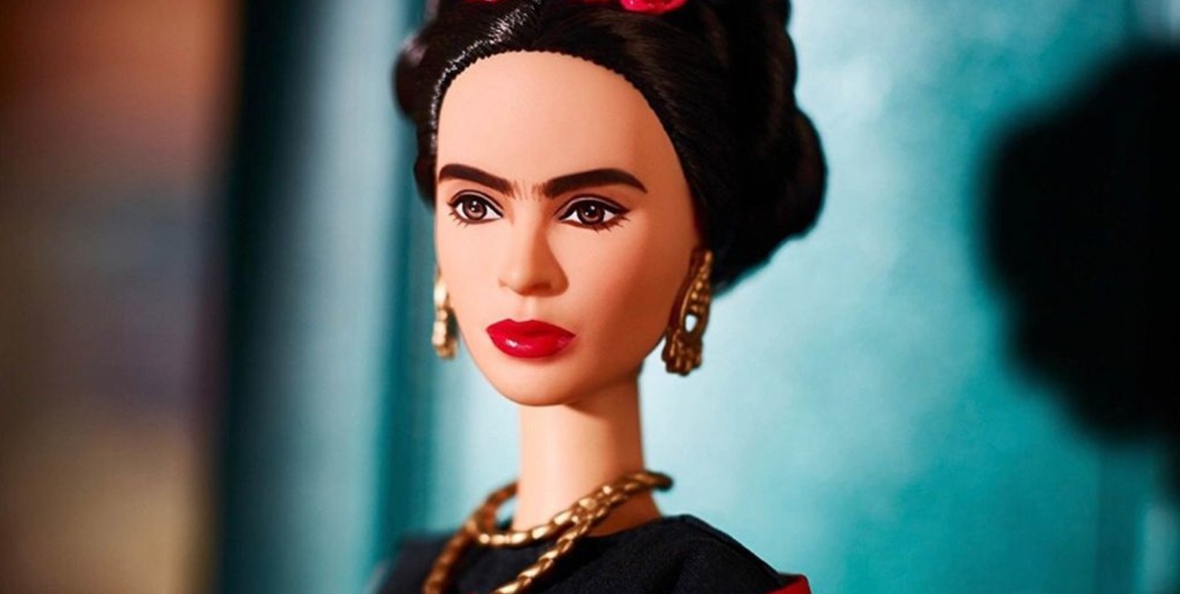 Polémica: salió a la venta Barbie inspirada en Frida Kahlo 
