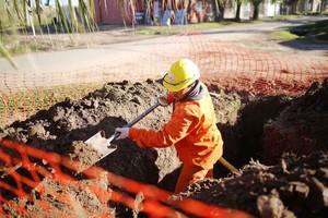 ELLITORAL_218040 |  Gentileza Municipalidad de Santa Fe Obra. 574 familias que se unirán a la red y son las que viven en la zona delimitada por las calles Azopardo al oeste, al norte Florencio Fernández, Aguado al oeste y Callejón Funes al norte, la avenida Peñaloza al este y Callejón Aguirre al sur.
