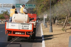 Retoman las tareas de fumigación en la ciudad