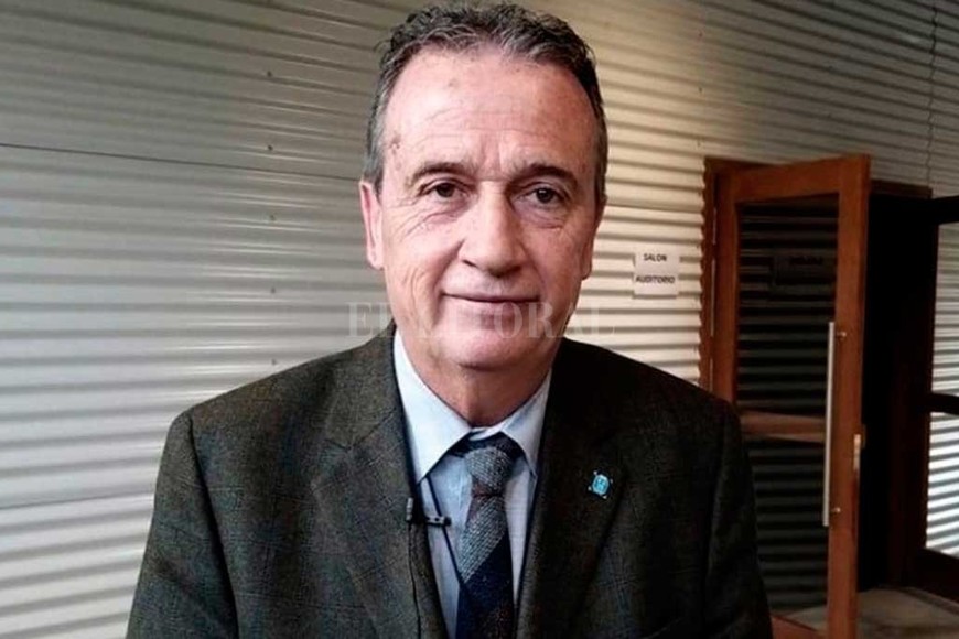ELLITORAL_429252 |  Télam Omar Tabacco es médico pediatra, ex presidente de la Sociedad Argentina de Pediatría (SAP) y actual integrante del comité de expertos de Santa Fe.