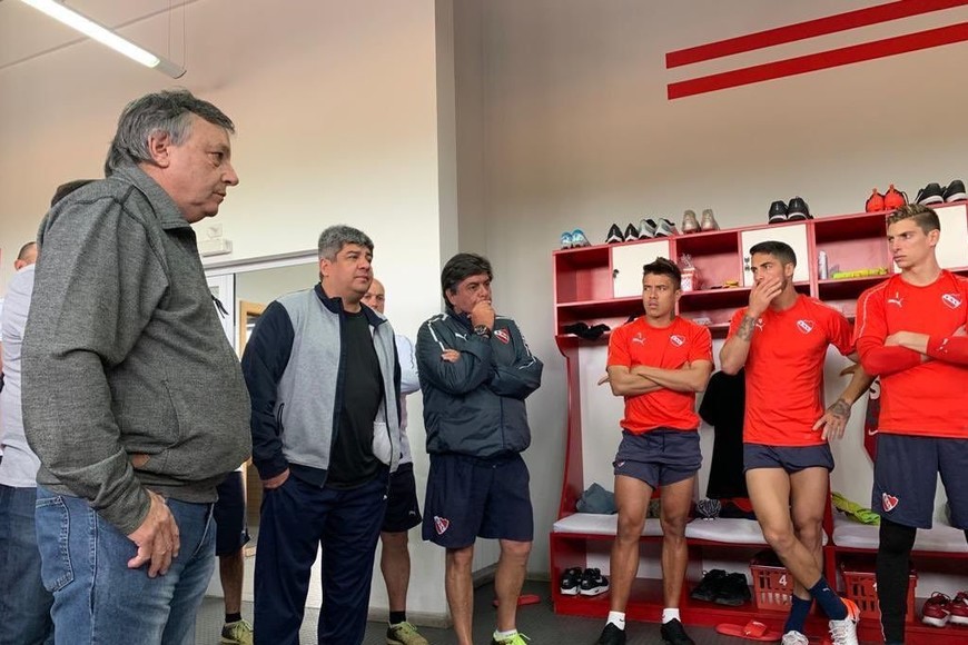 ELLITORAL_268113 |  Gentileza club Independiente Este domingo por la mañana, Pablo Moyano presentó a Fernando Berón, el entrenador de Independiente que vendrá a Santa Fe el miércoles.