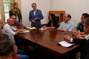 Flavio Raina. De la reunión en la cartera laboral participaron representantes de la empresa, funcionarios municipales y un delegado del Sindicato de Camioneros.