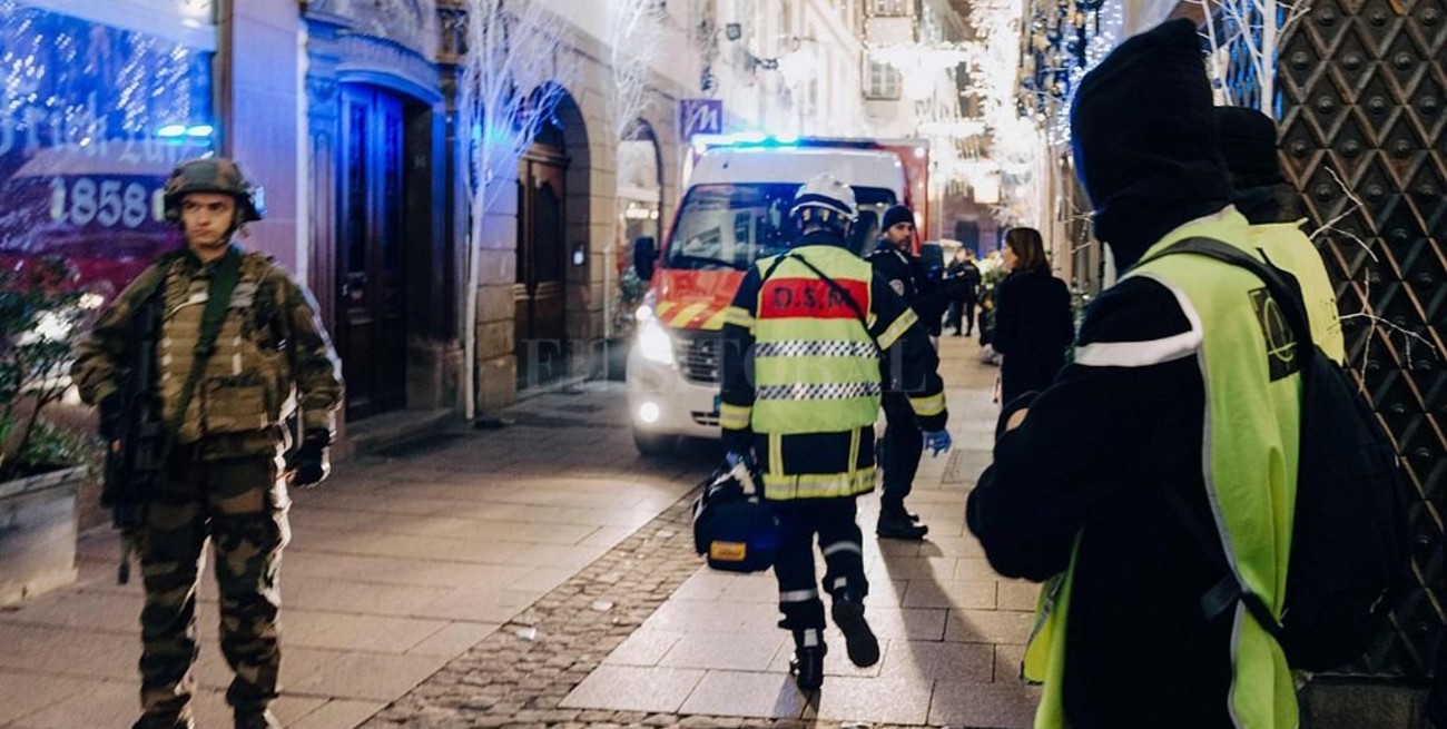 Dos muertos y siete heridos graves tras un tiroteo en un mercado navideño de Estrasburgo