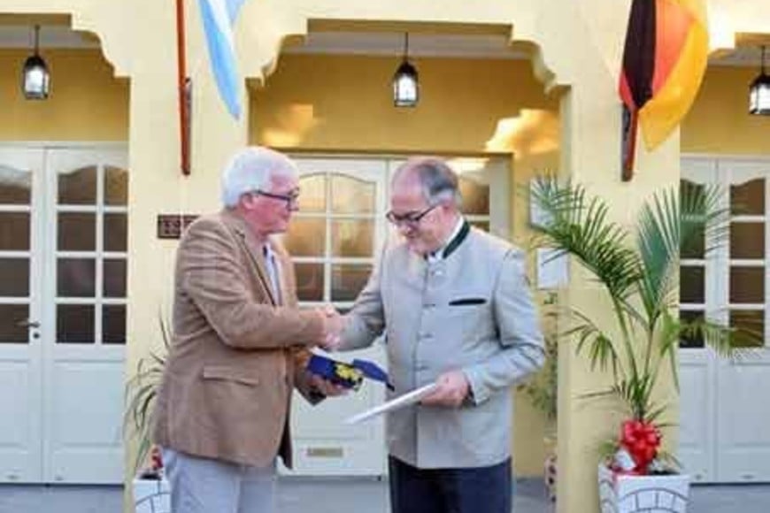 ELLITORAL_240202 |  Gentileza EN LA CASA ALEMANA. El presidente comunal Duilio Rohrmann, junto al Embajador Alemán en Argentina, Jürgen Christian Mertens, durante la inauguración del nuevo edificio de la Unión Alemana en noviembre del año 2018.