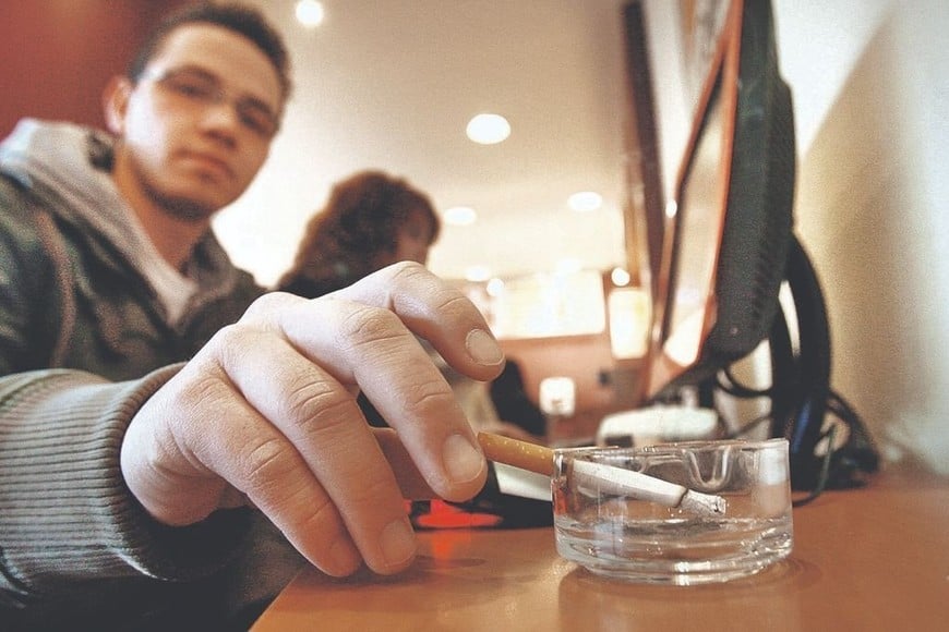 ELLITORAL_276582 | Archivo. De 2005 a 2018 hubo un descenso del 7% en el consumo de tabaco en el país. Sin embargo, los nuevos vapeadores -muy en boga hoy- pueden ser la puerta de entrada a la adicción tabáquica. Y los adolescentes son los más expuestos.