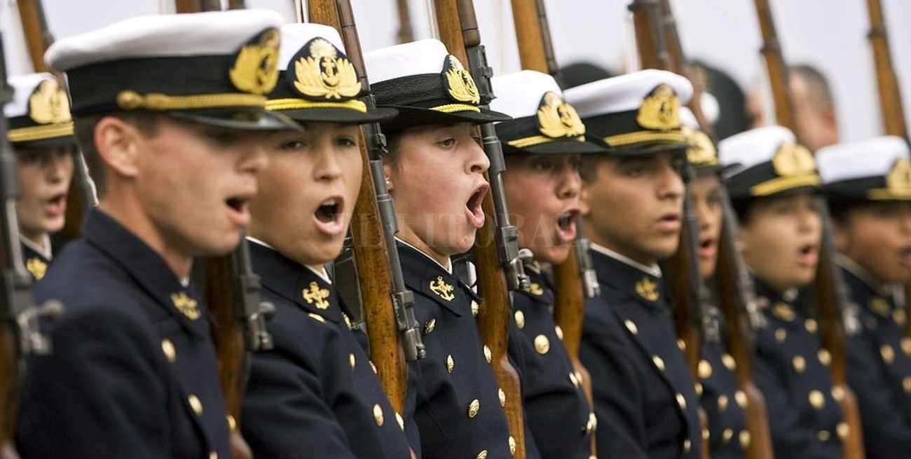 Fijan nuevas escalas salariales para el personal militar de las Fuerzas Armadas