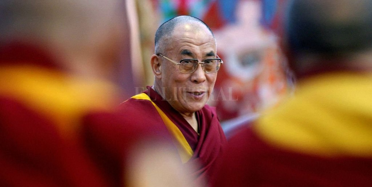 Internaron al Dalai Lama por una infección pulmonar 