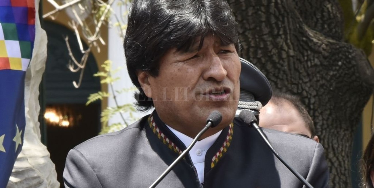 Evo Morales se compara con Messi y Ronaldo para prevalecer en la política
