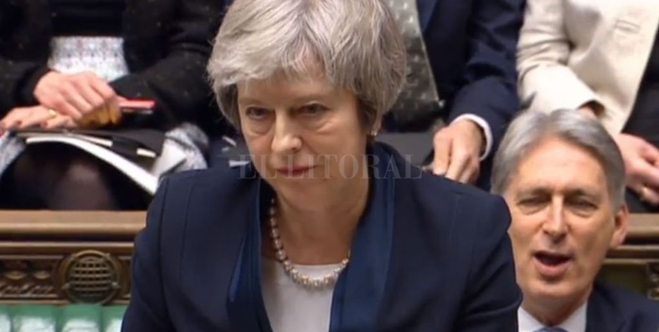 El Parlamento británico rechazó el acuerdo del Brexit de Theresa May