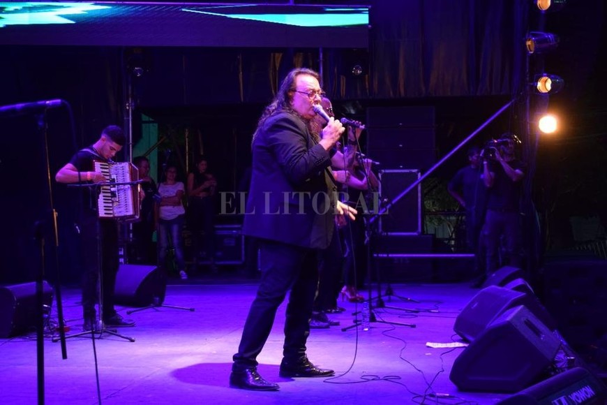 ELLITORAL_422359 |  Gentileza VE Eventos Gerardo Farías y la tradicional Sonora fueron de los primeros números centrales de la noche.
