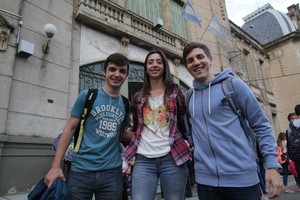Pablo Aguirre Francisco Agretti, Victoria Pozzo Galdón y Gastón François son los jóvenes de la escuela industrial que desarrollaron el proyecto distinguido en numerosas oportunidades.