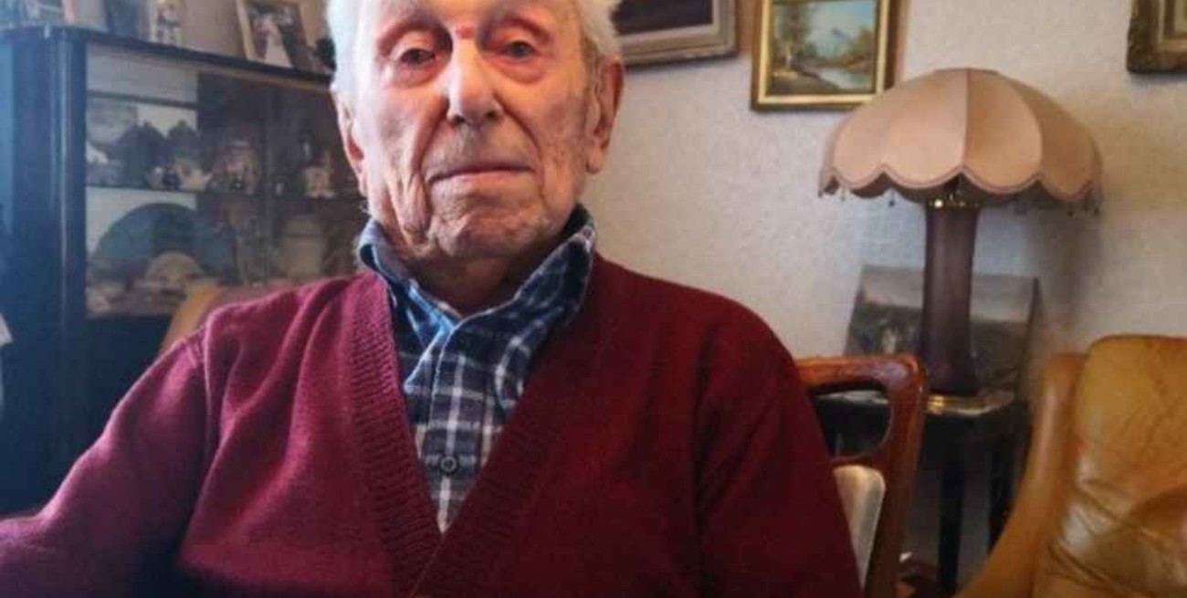 El hombre más longevo de Francia murió por Covid-19 a sus 112 años