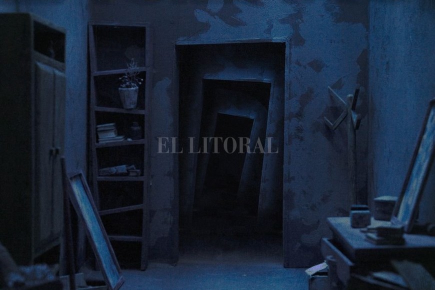 ELLITORAL_418785 |  Gentileza Elefante en la Habitación! La portada del álbum, que muestra la estética de miniaturas del audiovisual, realizado en stop motion.