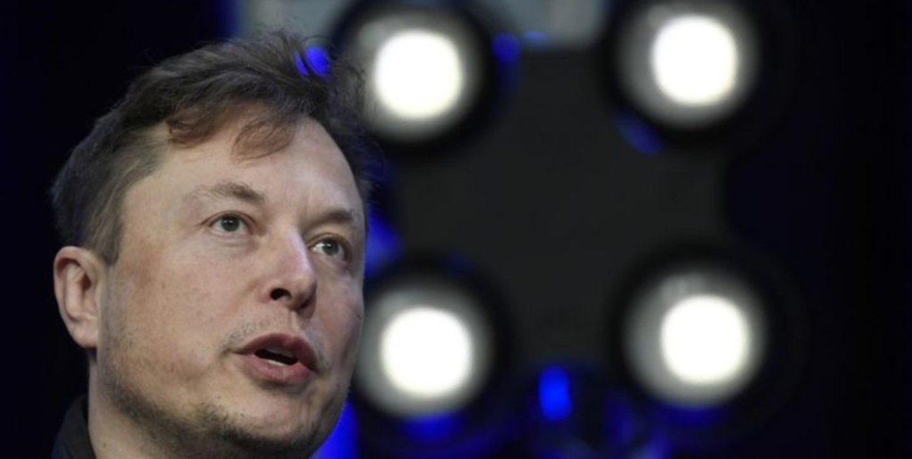 Un adolescente se volvió un dolor de cabeza para Bill Gates, Elon Musk y Jeff Bezos