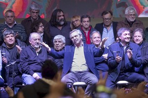 NA Fernández en el acto de la CTA. El armado  puertas adentro  suma voluntades y promete tensiones.