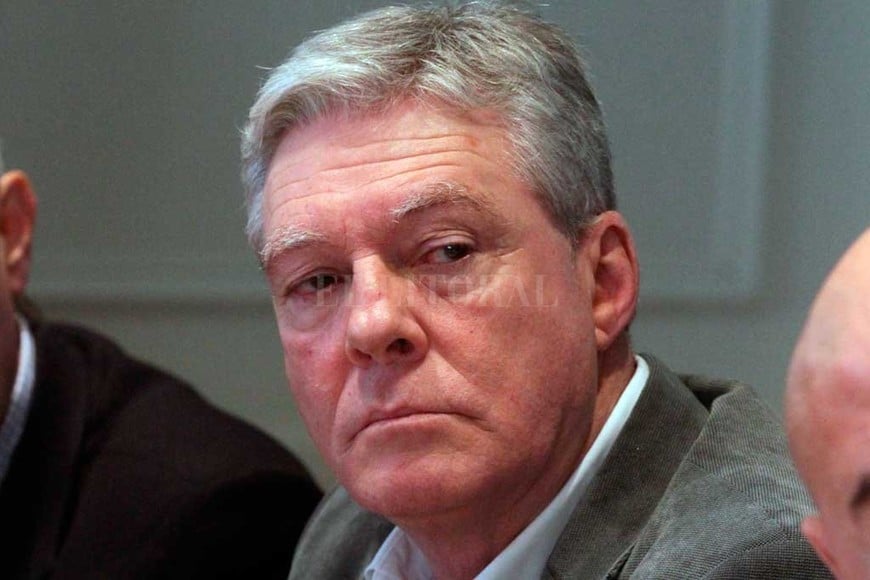 ELLITORAL_295031 |  Archivo El Litoral José María González (vocero de Litoral Gas) explica las razones de una curiosidad argentina: por qué se usa tan poco el débito automático. La respuesta, por teléfono.