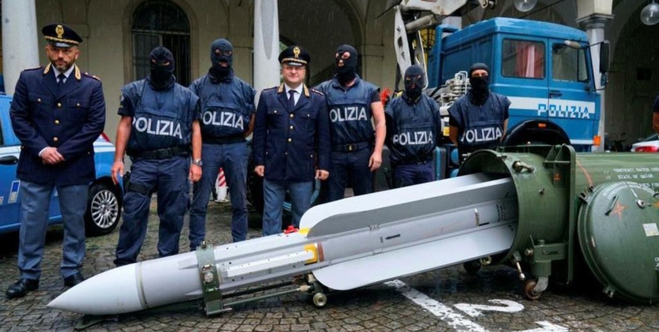 La policía italiana incautó un arsenal de guerra a la extrema derecha