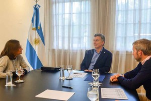 ELLITORAL_211531 |  Télam Frigerio acompañó al presidente en la entrevista con Lucía Corpacci (Catamarca). El ministro del Interior es un articulador clave en la estrategia puertas adentro mientras se negocia con el FMI.