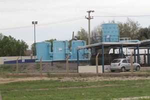 ELLITORAL_224634 |  Guillermo Di Salvatore Preocupa la mala calidad del agua de la planta potabilizadora recientemente inaugurada en barrio Los Troncos.