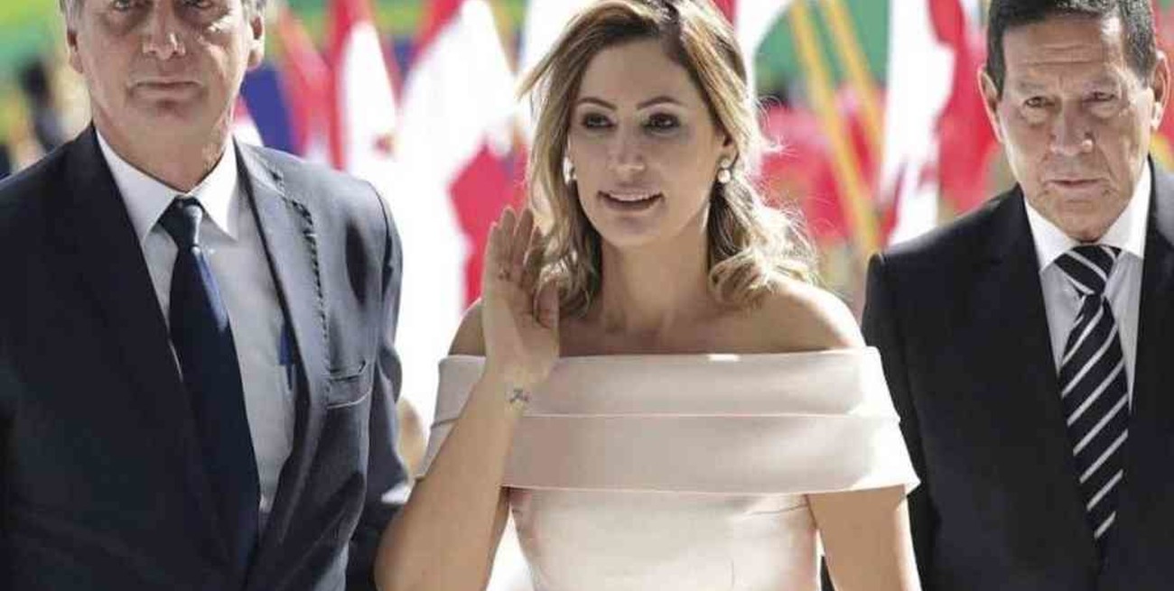 La esposa de Jair Bolsonaro tiene coronavirus