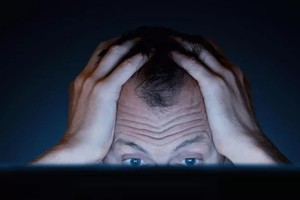 Gizmodo en Español. Revelador. En nuestro navegar cotidiano por la red, ignoramos que son los moderadores de contenido quienes se llevan la peor parte.