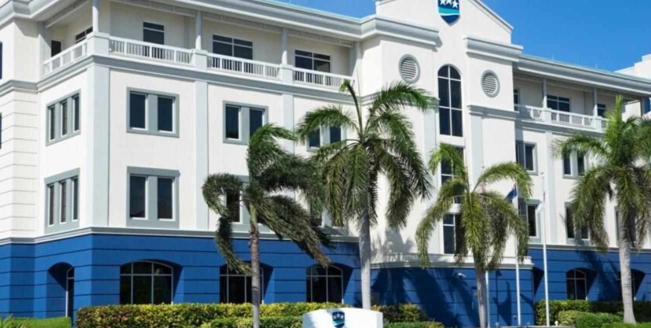 "HACKERS" atacaron al banco Cayman