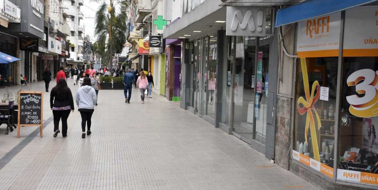 "Gran descontento" de comerciantes del centro: piden trabajar de 14 a 19.30