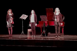 L.S. La violinista Gabriela Cocilovo, la clarinetista Julieta Moliné y la pianista María Luz Poirier se presentaron en la octava fecha del ciclo.