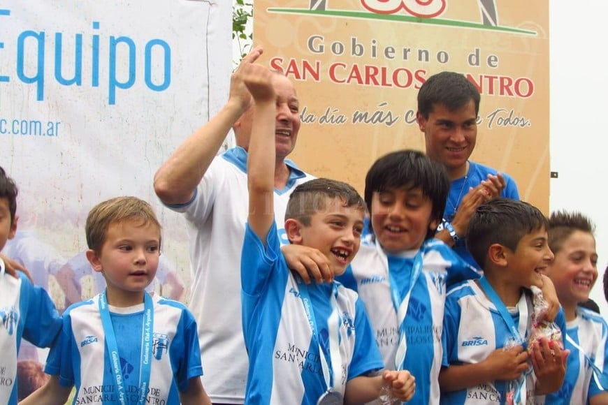 ELLITORAL_294297 |  El Litoral El Argentinito. Uno de los torneos de fútbol infantil más importantes del país. Del mismo participaron todos los integrantes de la familia Giay.