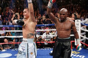Archivo Muy pareja. Terminó la primera pelea en el MGM Grand de Las Vegas y tanto el  Chino  Maidana como  The Money  Mayweather se sienten ganadores, finalmente el local resultó vencedor en decisión mayoritaria. Después de la revancha, también ganada por el campeón, el tercer pleito siempre está latente.