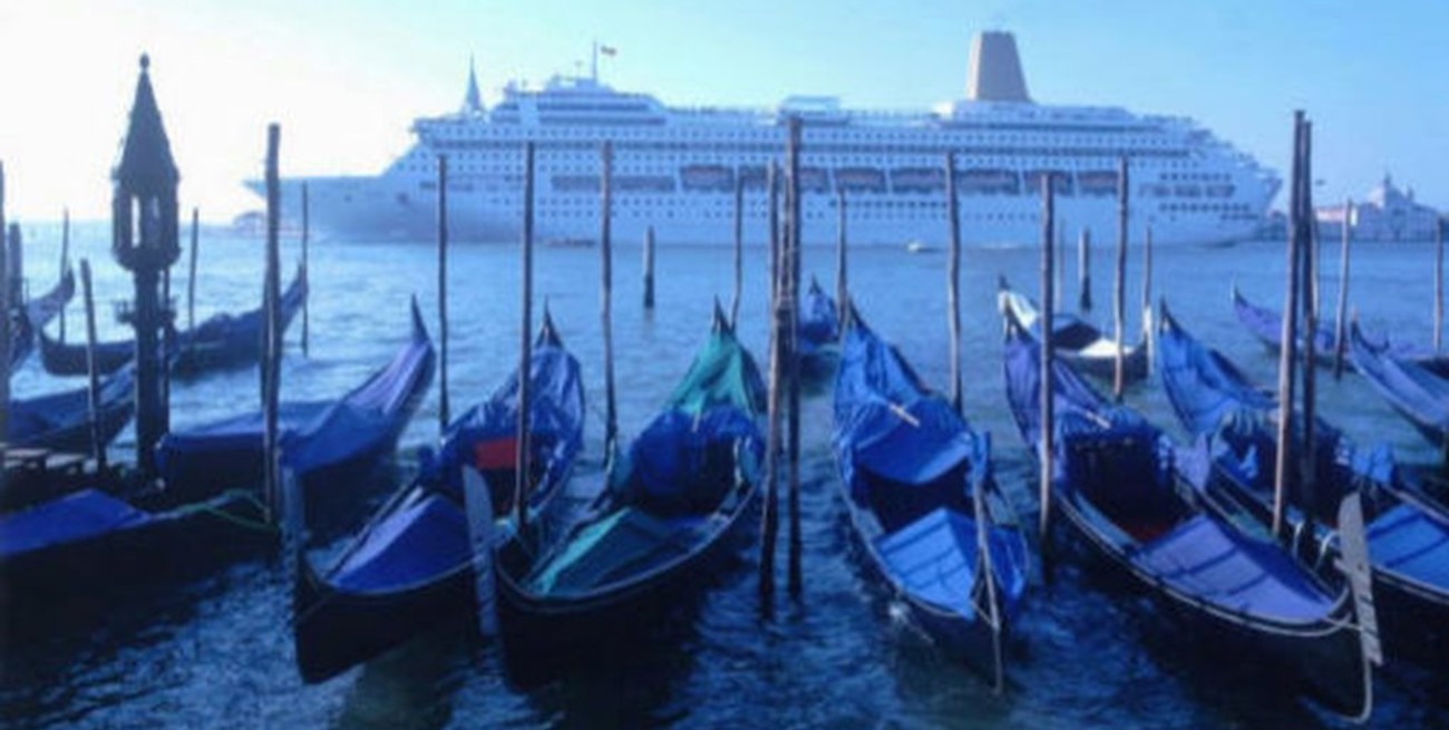Venecia reducirá la entrada de cruceros a sus canales