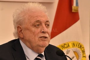 Luis Cetraro El titular de la cartera sanitaria nacional, en su paso por la ciudad de Santa Fe.