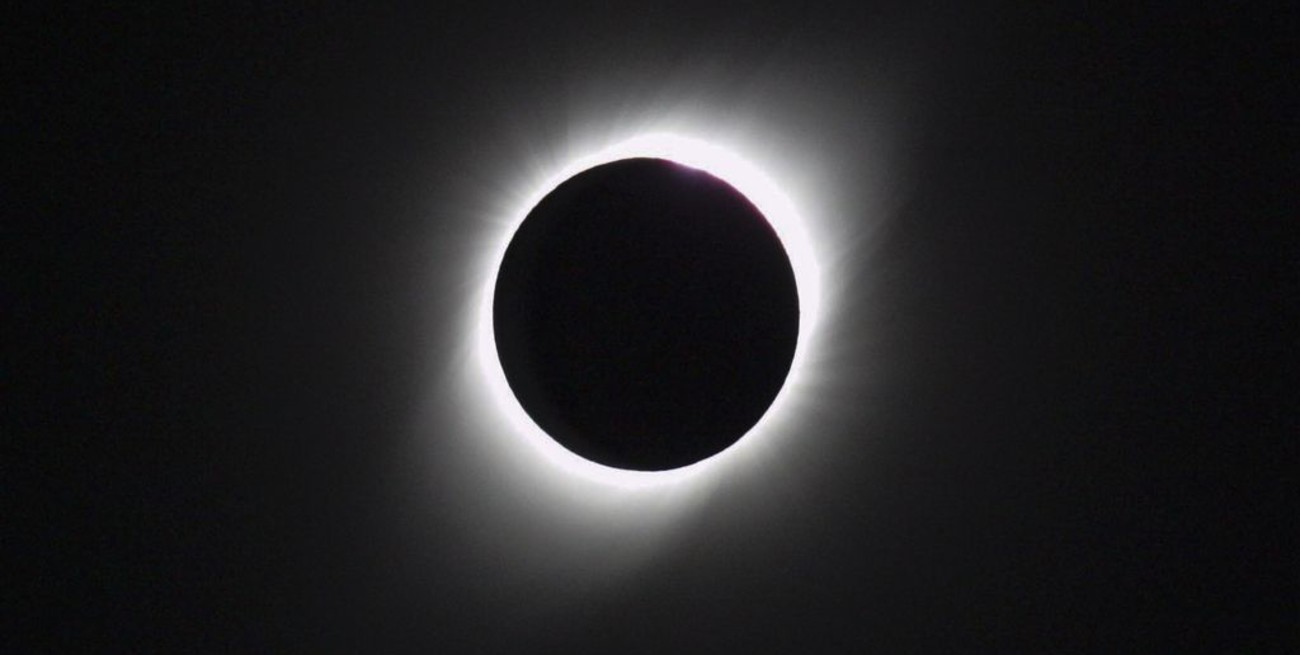 Reviví el eclipse de sol que se vio en gran parte del país