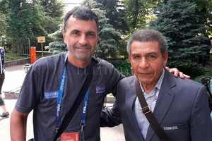 ELLITORAL_215910 |  El Litoral Para la FIFA es uno de los mejores defensores de la historia del fútbol sudamericano. Ostenta un record difícil de igualar: Diez partidos como capitán de Perú en mundiales.