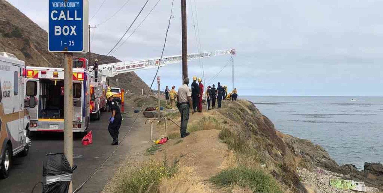 Tres personas murieron tras ser arrastradas por las olas en una playa de California