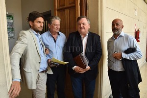 Mauricio Garín Maximiliano Pullaro, Carlos Fascendini, Felipe Michlig y Fabián Palo Oliver.