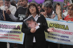 ELLITORAL_320408 |  Manuel Fabatia/Archivo El Estado no supo cuidar la vida de mi hija  señaló Graciela Brondino, mamá de Marianela.