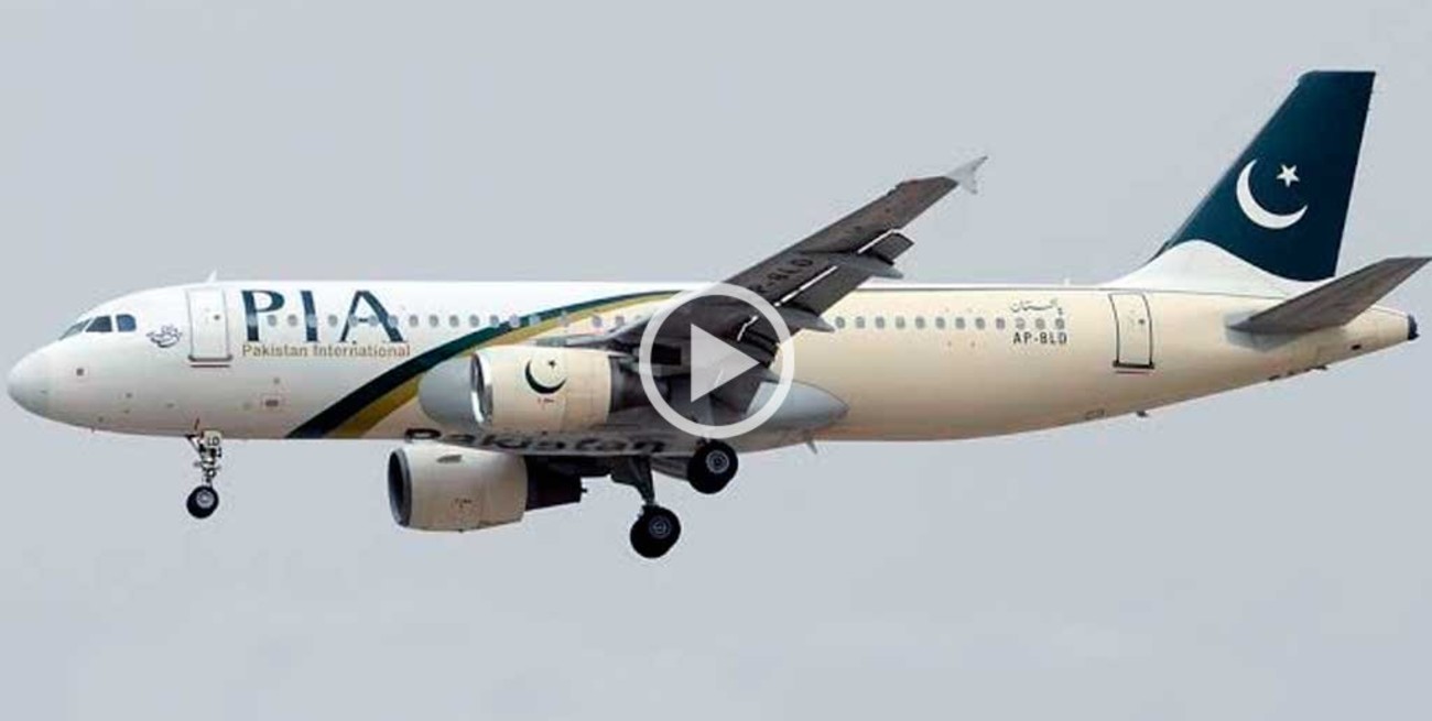 Un avión con un centenar de pasajeros se estrelló en Pakistán