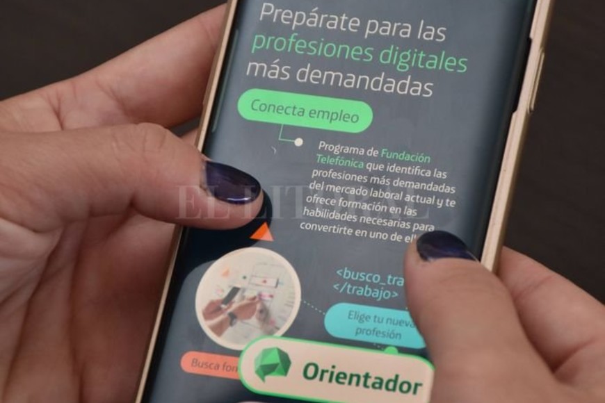 ELLITORAL_250040 |  Flavio Raina Para buscar trabajo. En España funciona una página de la Fundación Telefónica que te orienta en las profesiones digitales que demanda el mercado laboral.