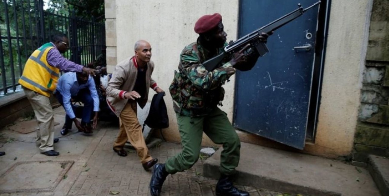 14 muertos por un ataque a un hotel lujoso de Nairobi