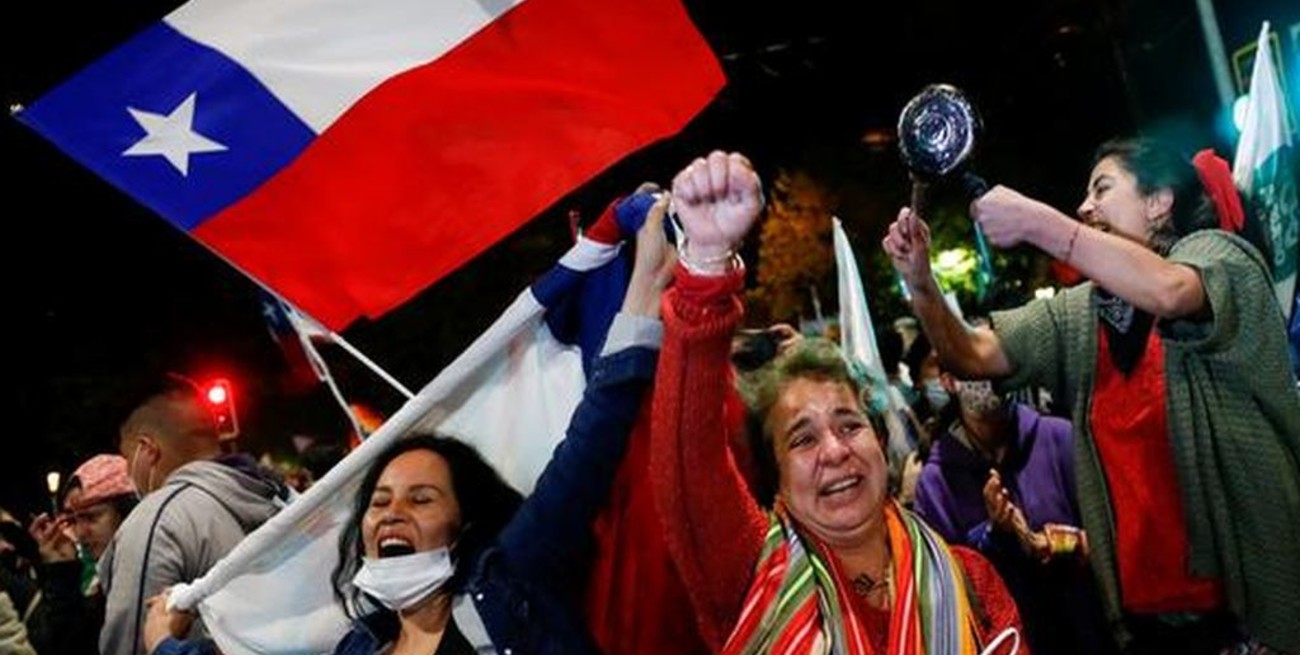 Europa felicitó a Chile por su "respuesta democrática" a la necesidad de reforma constitucional 