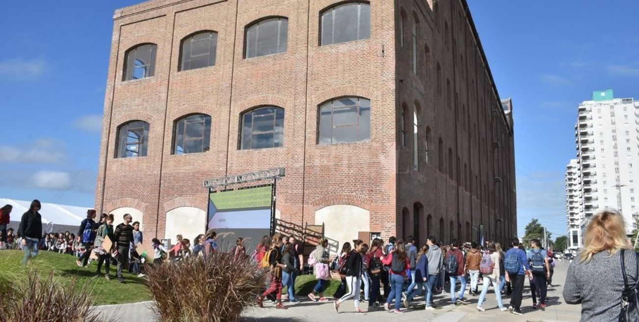 Liceo Municipal de Santa Fe: resuelven un conflicto de espacio y retoman clases desde el miércoles