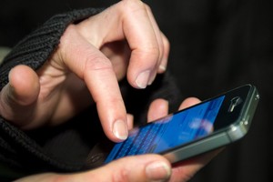 ELLITORAL_225792 |  Archivo También para enviar mensajes con el teléfono celular se requieren de antenas y otras instalaciones.